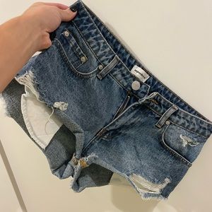 Super down exposed pocket short